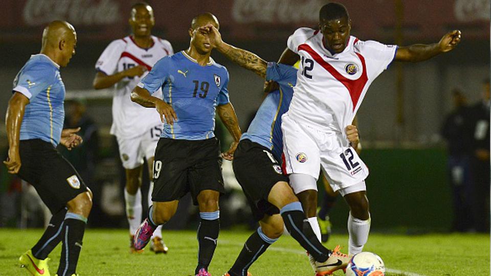 Kosta Rika mengalahkan Uruguay melalui adu penalti dalam pertandingan persahabatan. - INDOSPORT